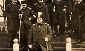 روزها و شب های همسر احمدشاه در قفس طلایی می‌گذشت