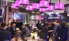 استقبال فعالان و علاقه‌مندان صنعت مخابرات از غرفه رایتل در تلکام ۲۰۲۳

