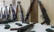 کشف ۴۲ قبضه سلاح جنگی در مرزهای مریوان و سروآباد