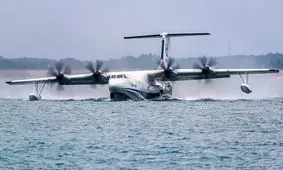 اولین هواپیمای آب نشین ایران آزمایش شد