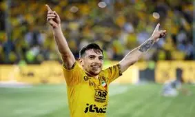 هت‌تریک فرشاد احمدزاده در بازگشت به پرسپولیس/ ویدئو