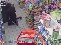 دزدی عجیب از یک دستگاه خودپرداز بانک در تگزاس/ ویدئو 