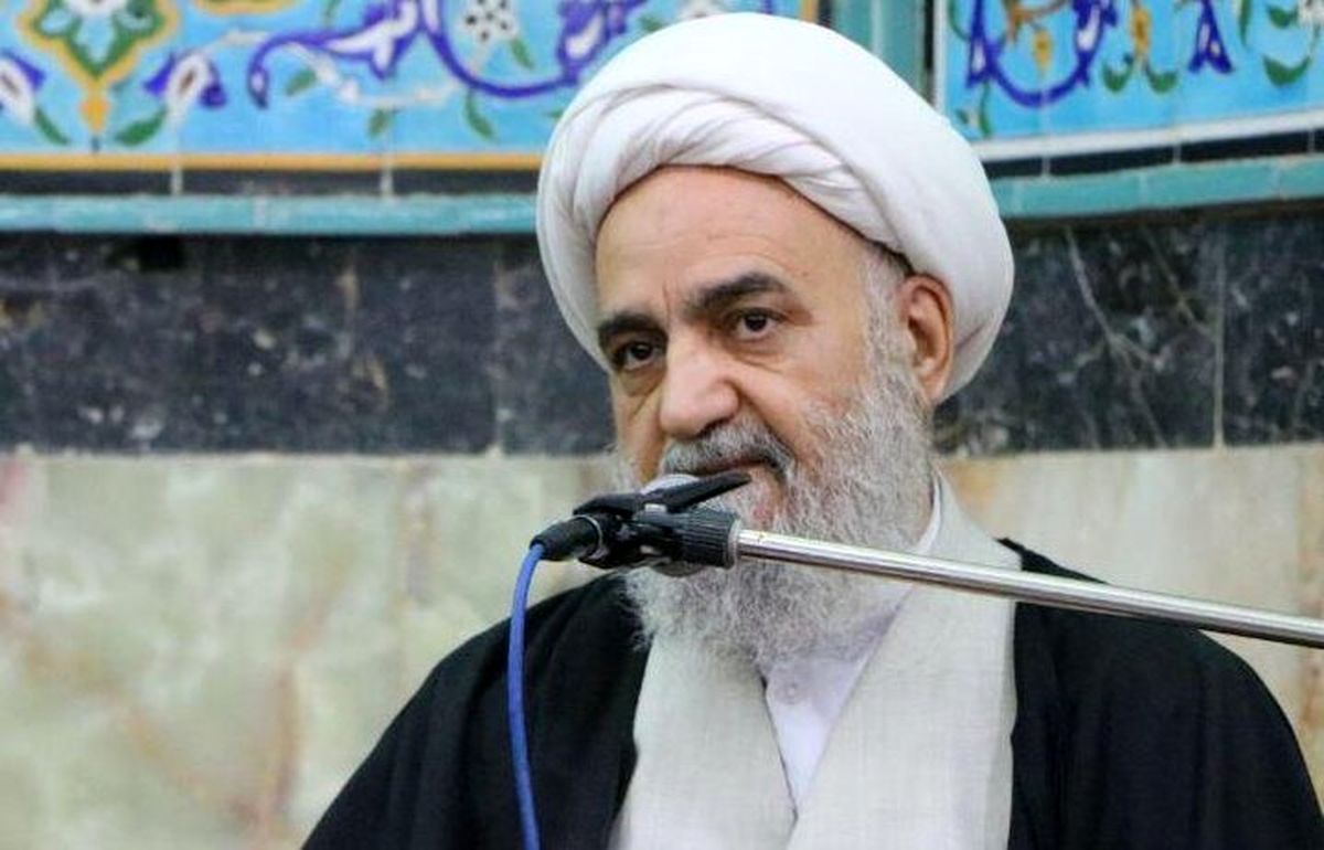 انتقاد امام‌جمعه آران و بیدگل از «آشپزخانه اُپن»؛ زن نباید در معرض «دید مهمان» باشد