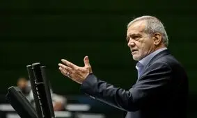 انتقاد تند روزنامه اصلاح طلب از برخوردهای رادیکالی با پزشکیان/ مخالفان انتخابات داعیه‌دار جمهوریت شده و می‌گویند نطق پزشکیان در مجلس اعلام رسمی حذف جمهوریت است

