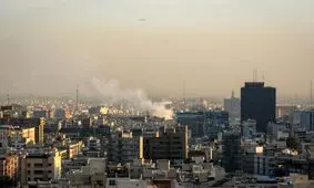 دود آسمان جنوب‌غرب تهران به دلیل آتش گرفتن لاستیک و ضایعات است 