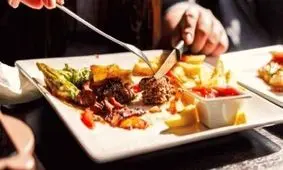 بهترین غذا‌ها برای تقویت و رشد سریع مو‌ها