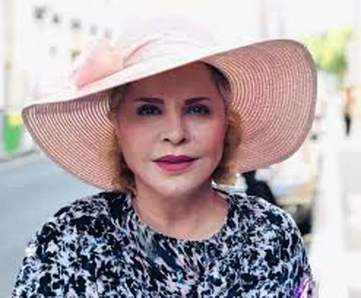 سفر در زمان؛ «زری خوشکام» بازیگر سینمای قبل از انقلاب در 67 سالگی در کنار دخترش «لیلا حاتمی» 