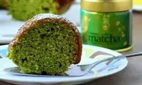 کیک چای سبز با سس لیمو