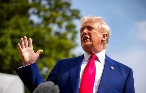 ترامپ: با جانشینی یک روحانی دیگر به عنوان رهبری ایران مخالفتی ندارم/ لازم نیست رهبر ایران دموکراتیک باشد، فقط با آمریکا و اسرائیل و مردم کشورهای دیگر در خاورمیانه خوب برخورد کند/ ویدئو