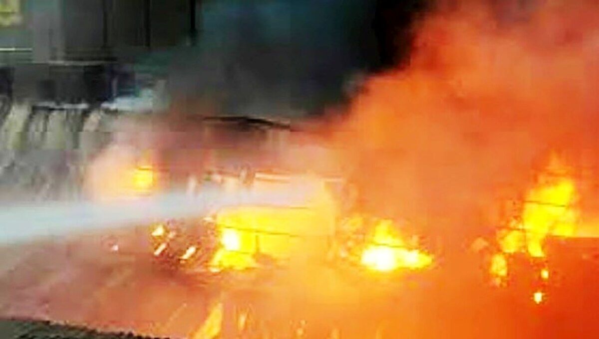 انفجار مهیب یک کارخانه در استان فارس/ ۱۰۵ مجروح حاصل حادثه آتش سوزی کارخانه فیروزآباد