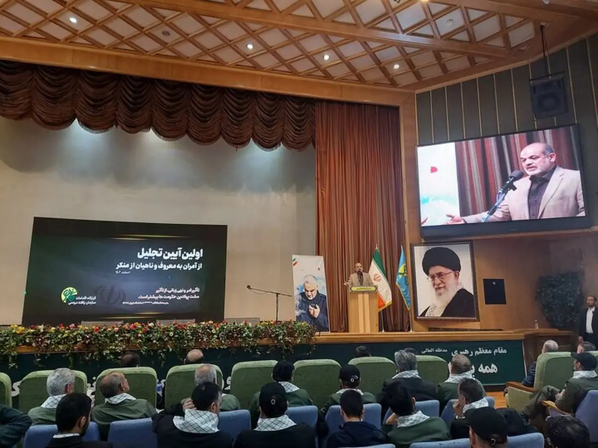 امر به معروف و نهی از منکر مجوز نمی‌خواهد، هم قانونی و هم شرعی است


