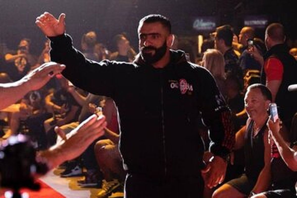 زلزلهی هادی چوپان در راه است/ عکس