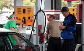 واکنش سخنگوی جایگاه‌داران به حمله علیه سه انبار نفت: با پدیده بی بنزینی مواجه نخواهیم شد