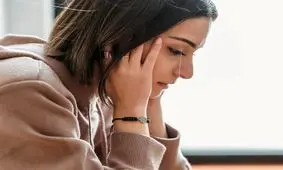 8 نشانه نامرئی که می‌گویند حس می‌کنید آدم به دردبخوری نیستید