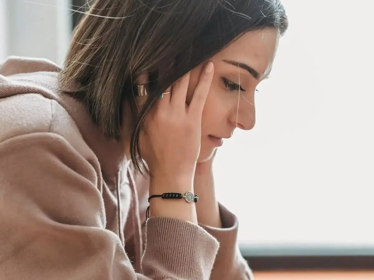 8 نشانه نامرئی که می‌گویند حس می‌کنید آدم به دردبخوری نیستید
