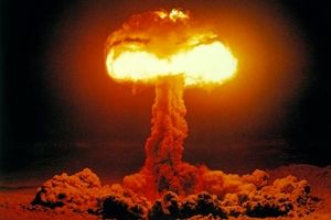آمریکا دست به آزمایش  اتمی در صحرای "نِوادا" زد