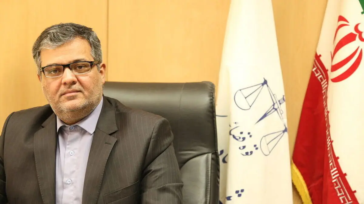 همکاری سردفتران با زمین خواران و جاعلان اسناد، سلب امتیاز را به دنبال خواهد داشت/ وزارت اطلاعات چندین پرونده را با موضوع زمین خواری بررسی کرده است 