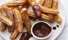 طرز تهیه بامیه شکلاتی