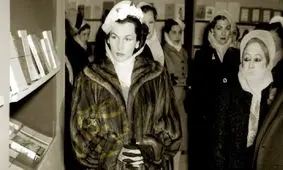 سفر در زمان؛ «فوزیه در کنار نوه اش سینای شعبان»؛ اواخر دهه 60