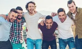 چرا هر روز تعداد دوستان صمیمی مردان کم و کمتر می‌شود؟
