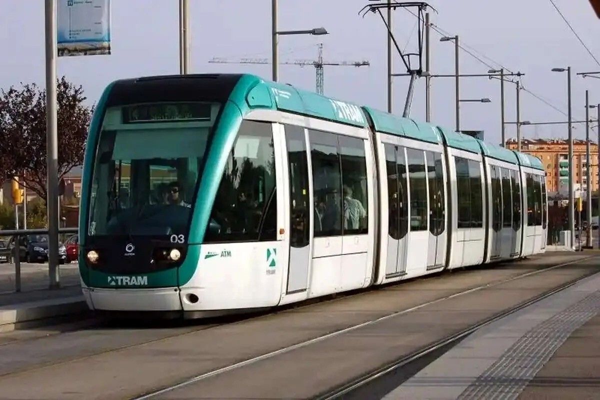 تراموا به تهران نزدیک شد؛ LRT جایگزین BRT میشود؟