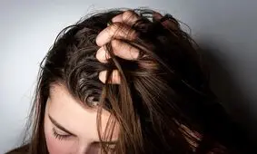 چگونه از چرب شدن پوست سر جلوگیری کنیم؟

