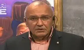 لحظه حمله قلبی و مرگ یک سیاستمدار در مناظره تلویزیونی/ ویدئو