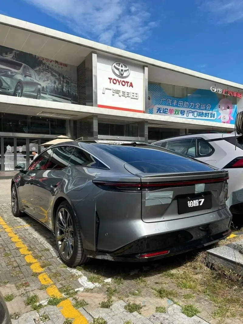 تویوتا bZ7 مدل 2026 رونمایی شد 