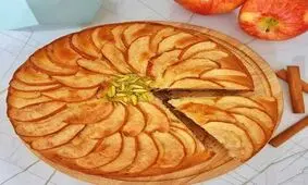 طرز تهیه کیک پای سیب با ماست 