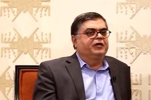 علی هاشمی چهره کلیدی کانال دوم مذاکرات با دولت ریگان پس از سفر مک فارلین: پس از هماهنگی با مقامات کشور، به آمریکا رفتم؛ از آنجا هم به کاخ سفید و «اتاق بیضی» 