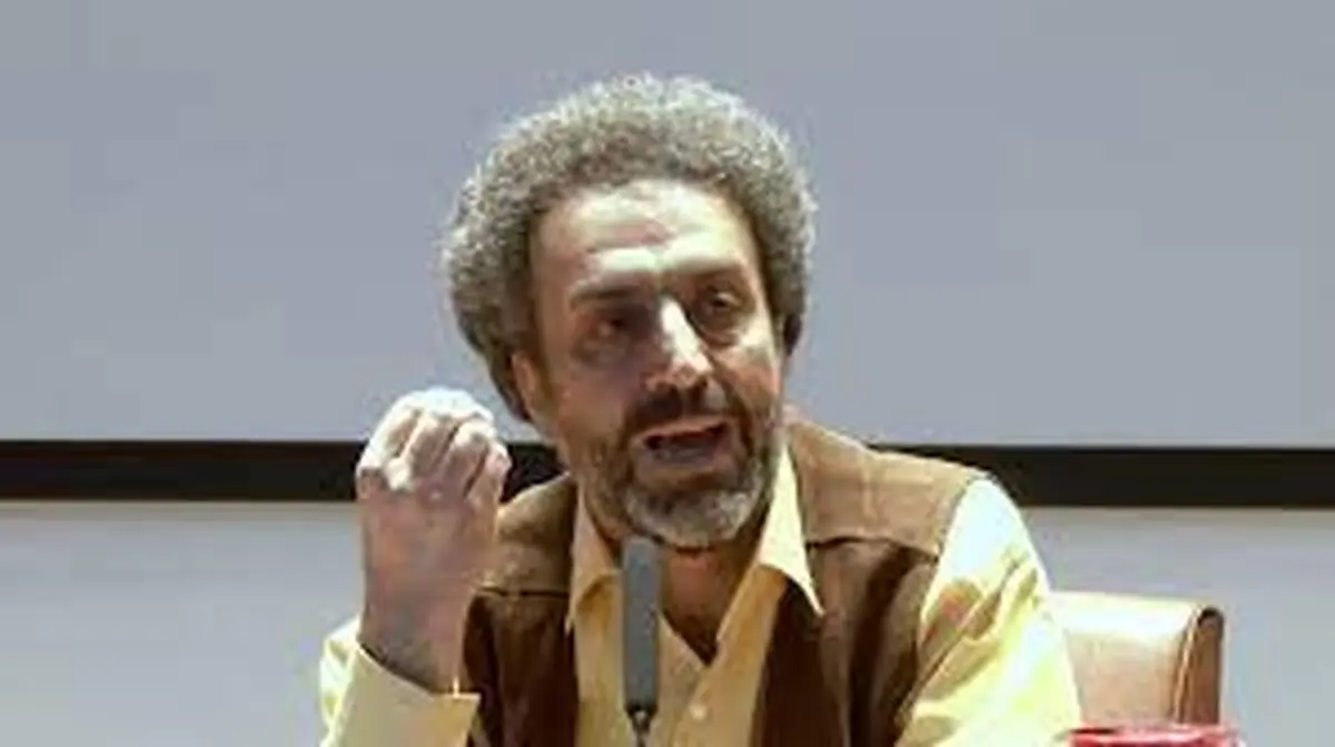 کاری نکنیم که نسل جوان ، یا مثل روح الله زم شود یا شبیه تتلو