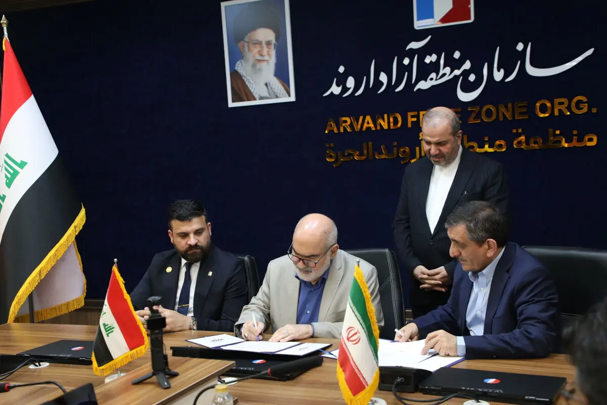 تحقق نخستین گام از تفویض اختیارات دولت به استانداران/ خوزستان پیشگام در توسعه همکاری‌های مرزی با عراق/ امضای تفاهم‌نامه برای تسهیل تردد و تجارت در مرز شلمچه