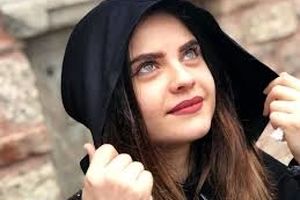 لحظه فرار بازیگر زن مشهور تُرک پس از قتل دوستش/ ویدئو