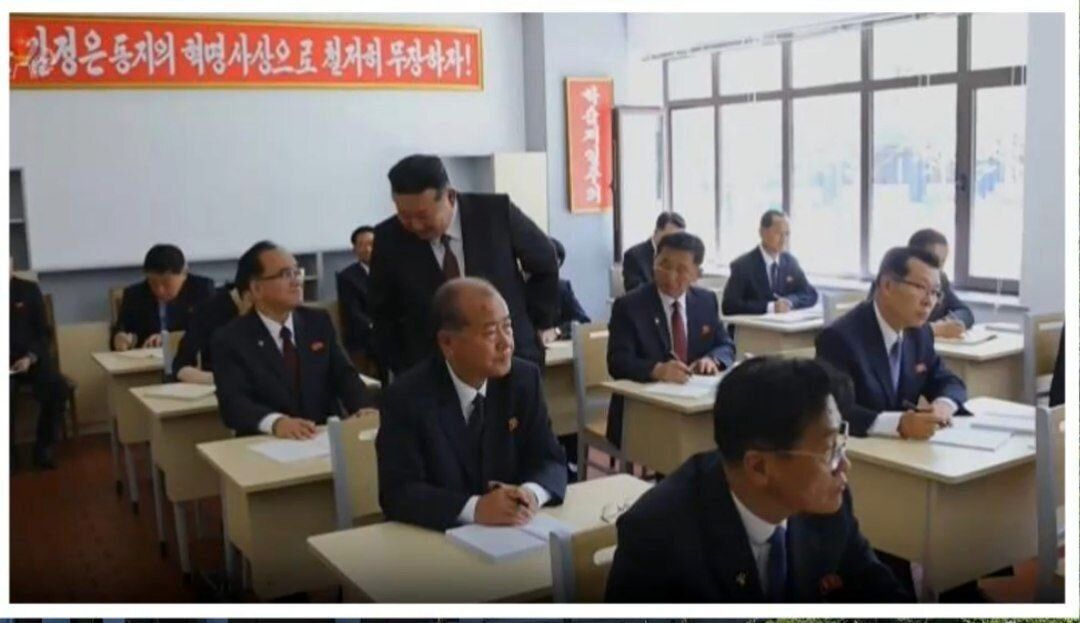 امتحان کتبی رهبر کره شمالی از  وزیران دولت به منظور تقویت پایه‌های نظام و افزایش همبستگی و انسجام درونی حکومت
