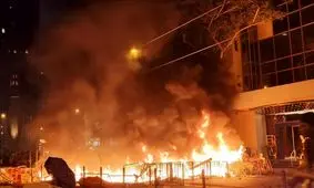 آتش‌سوزی گسترده در چند مغازه تجاری بابل؛ ۳۵ آتش‌نشان به محل حادثه اعزام شدند/ فیلم