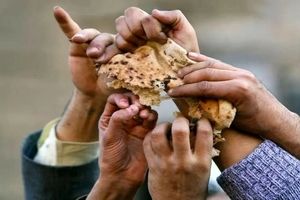 افزایش قیمت‌ها باعث می‌شوند مردم به بیشتر به کربوهیدرات‌ها مانند برنج، نان و سیب‌زمینی روی آورند/ این موضوع باعث اضافه وزن و چاقی شده است