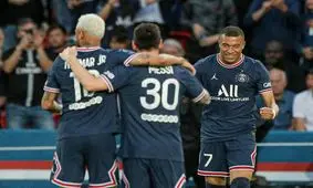 پاری سن ژرمن ۵ - متز صفر / هتریک امباپه در شب تمدید قراردادش

