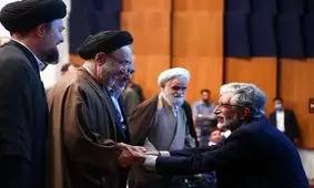 انتقاد از واکنش دفتر حداد به بازتاب عکس او با خاتمی/ مگر یک سلام و علیک ساده نیاز به بیانیه دارد؟