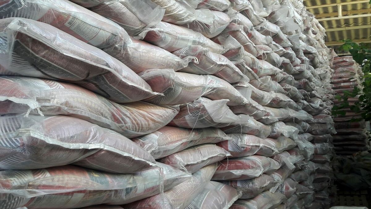 کشف بیش از ۲ تن برنج قاچاق در هرمزگان