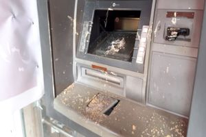 دستگیری عامل تخریب عابر بانک های لارستان