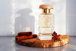 بهترین عطرهای زنانه مناسب فصل پاییز