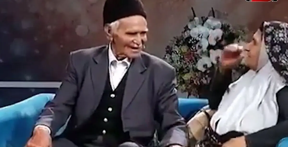  آواز عاشقانه پیرمرد بانمک برای زن جذابش همه را شوکه کرد/ ویدئو