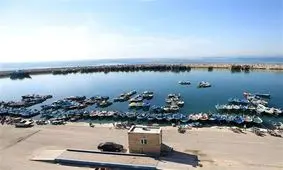 تخریب 30 فروند قایق صیادی در حمله آمریکا به اسکله پنج‌پله بندرعباس