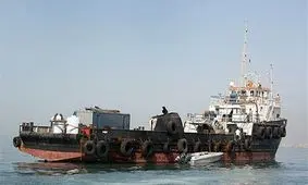 توقیف ۴ شناور با ۶۰۰ هزار لیتر سوخت قاچاق در آب‌های هرمزگان