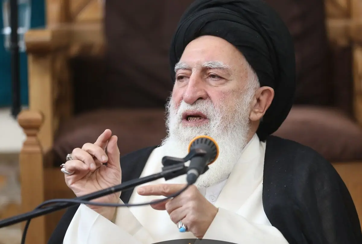 آیت الله علوی بروجردی: مردم از ما پدری می ­خواهند نه اعمال قدرت/ مسئولیت، پاسخ‌گویی می خواهد