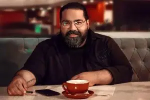 رضا صادقی: ما ایرانی‌ها اول به خدا پناه می‌بریم بعد به همدیگر