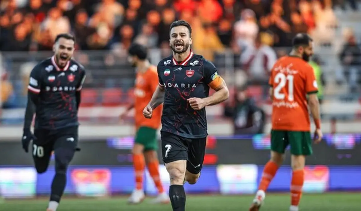 صدر جدول لیگ برتر فوتبال قرمز شد/ جباری از پس پرسپولیس برنیامد

