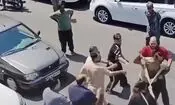 کتک خوردن 2 زن توسط یک مرد گیلانی وسط خیابان/ ویدئو 