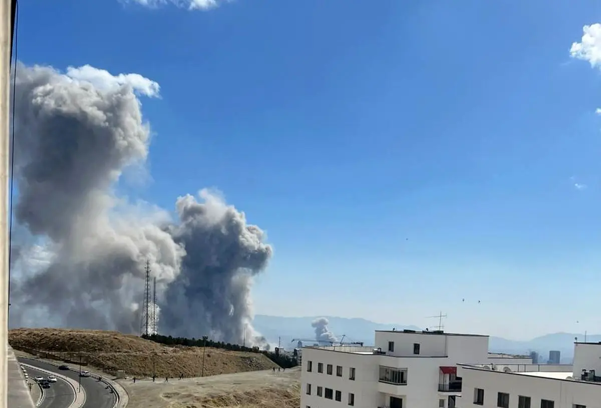 روز دوم حمله آمریکا و اسرائیل به ایران/ انفجار در نقاط مختلف تهران/ ستاد مشترک ارتش و ستاد کل بمباران شدند/ پادگان سپاه ولی عصر دوباره بمباران شد/ فرودگاه مشهد مورد حمله قرار گرفت/ حمله هوایی به تبریز