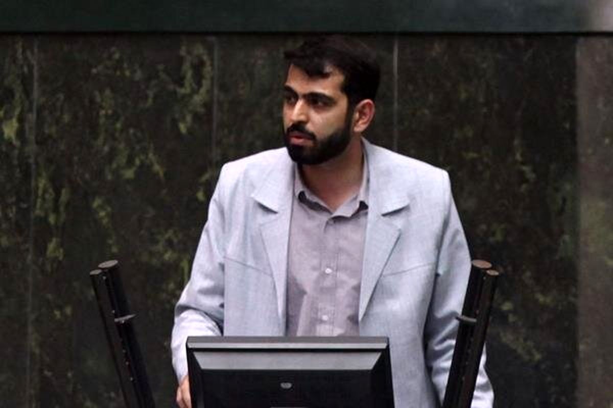 تعبیر «تیر آخر نظام» در مورد مجلس و دولت را دقیق نمیدانم/ سخن رهبری در مورد انقلابی بودن مجلس، انشایی بود، نه اخباری